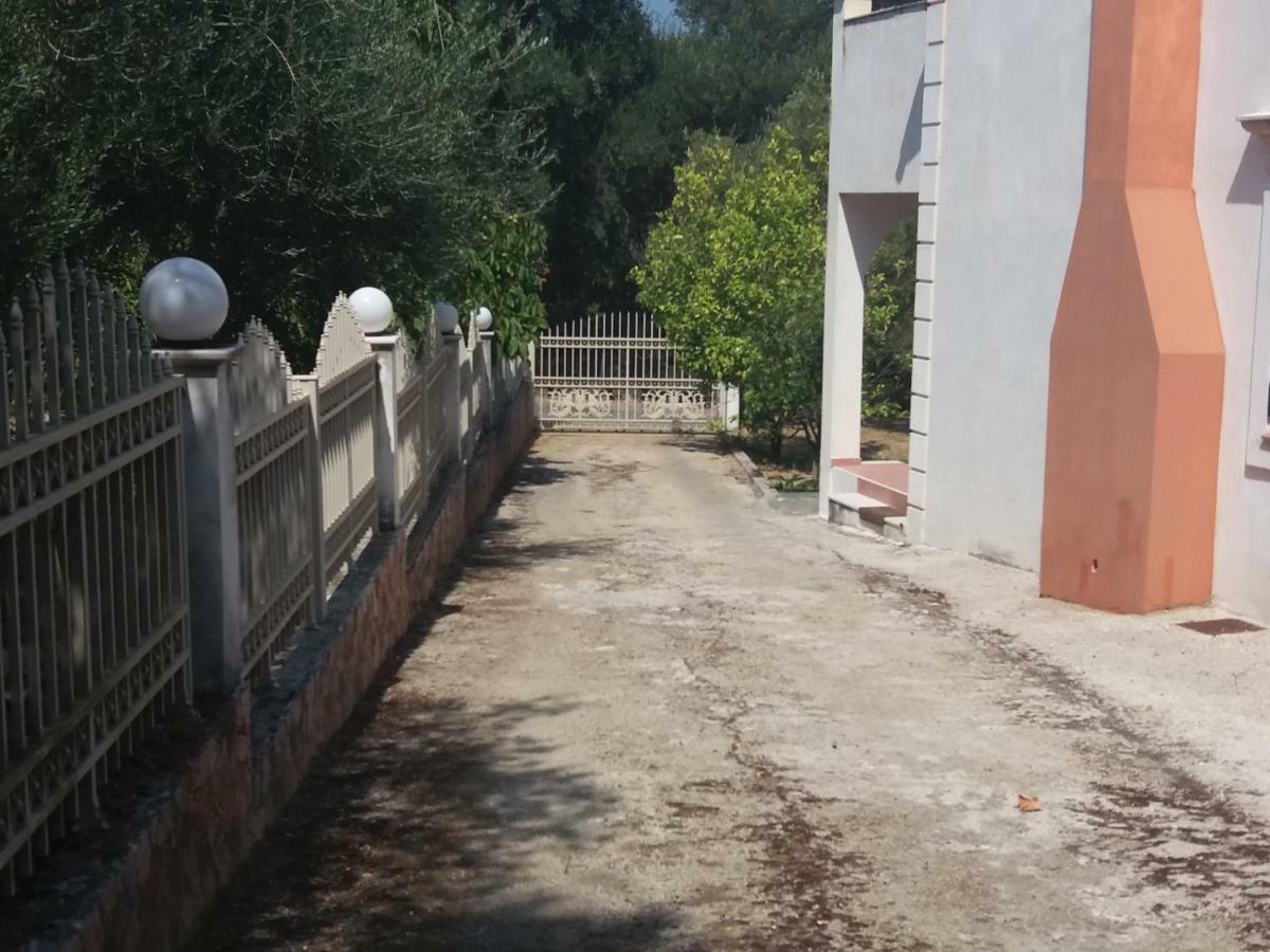 Areti's Apartment Agios Georgios Pagon Exterior foto