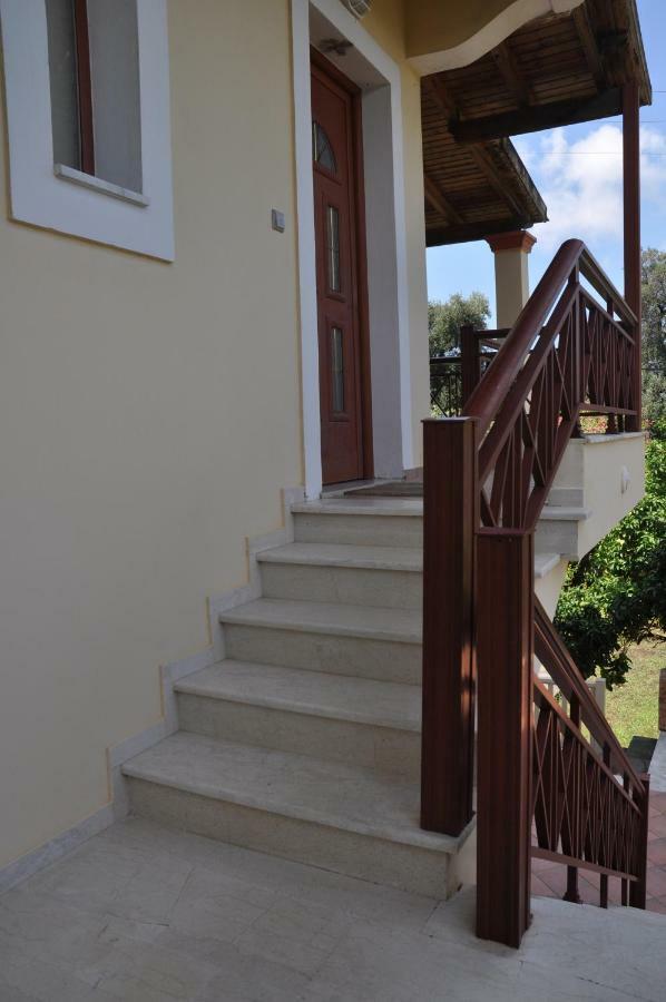 Areti's Apartment Agios Georgios Pagon Exterior foto