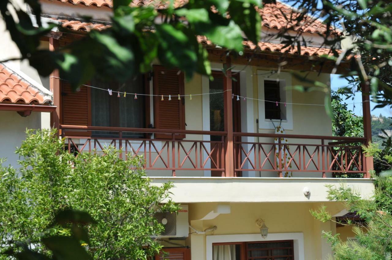 Areti's Apartment Agios Georgios Pagon Exterior foto