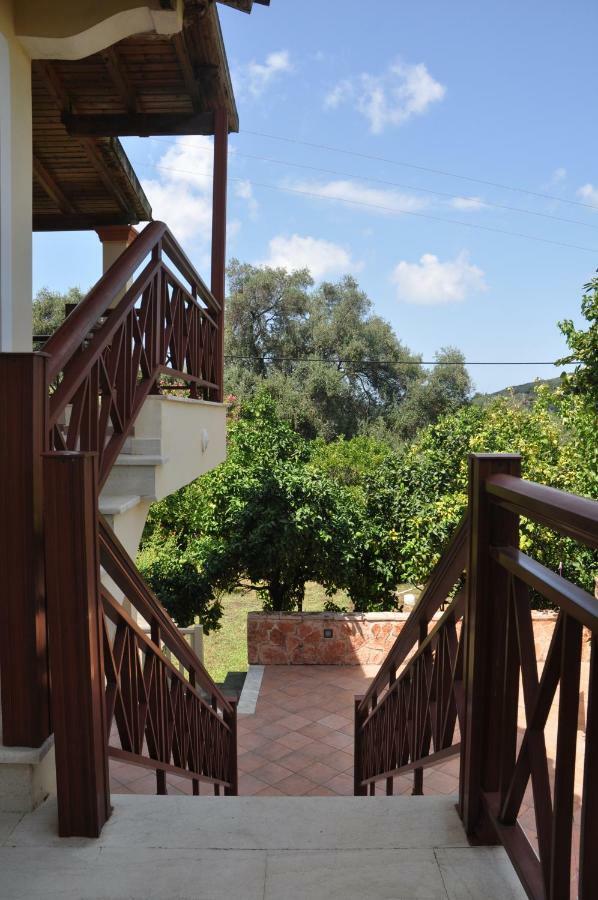 Areti's Apartment Agios Georgios Pagon Exterior foto