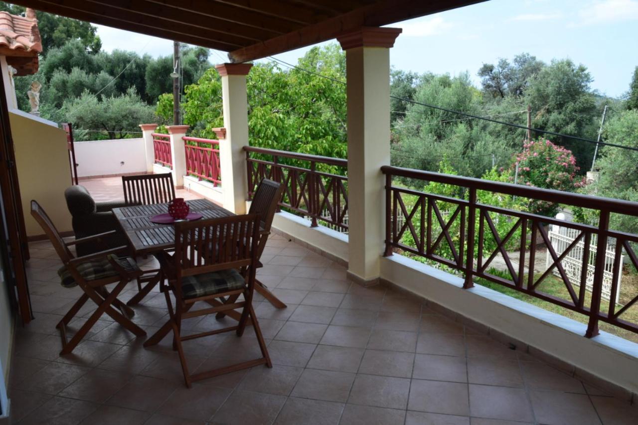 Areti's Apartment Agios Georgios Pagon Exterior foto